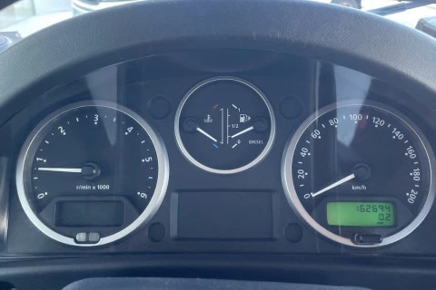 Land Rover Defender 110 SW E 90 kW (122 CV)