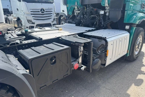 Mercedes-Benz Actros 1851 LS