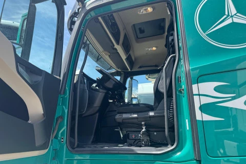 Mercedes-Benz Actros 1851 LS