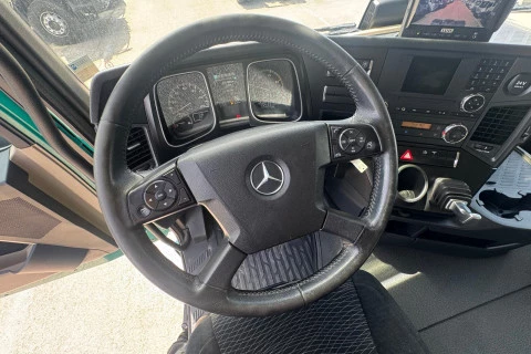 Mercedes-Benz Actros 1851 LS