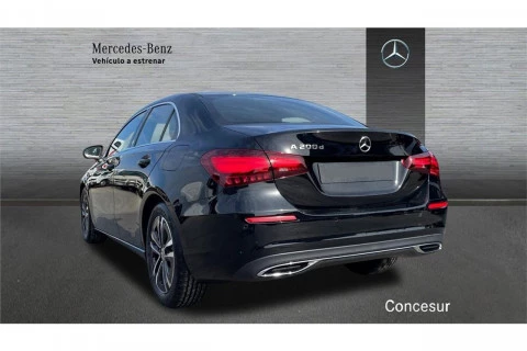 Mercedes-Benz Clase A A 200 d Sedán