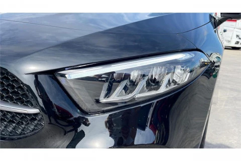 Mercedes-Benz Clase A A 200 d Sedán