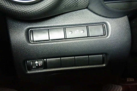 Nissan Juke 1.6 Hybrid N-Connecta Auto 105 kW (143 CV)