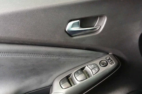 Nissan Juke 1.6 Hybrid N-Connecta Auto 105 kW (143 CV)