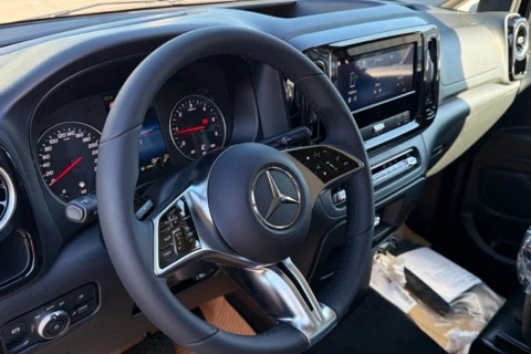 Mercedes-Benz Vito 116CDI AT 120kW Tourer Select Larga