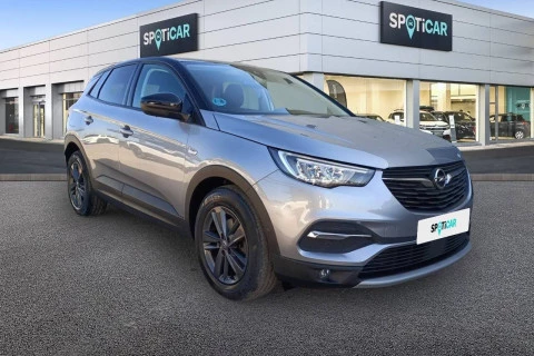 Opel Grandland X 1.2 Turbo Design & Tech