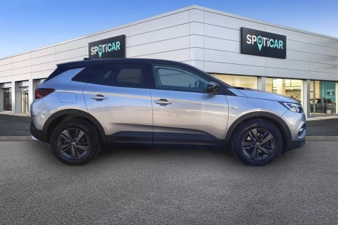 Opel Grandland X 1.2 Turbo Design & Tech