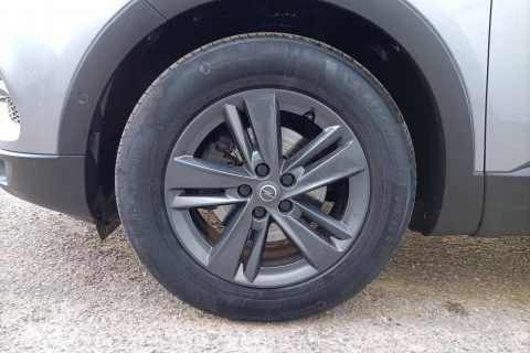 Opel Grandland X 1.2 Turbo Design & Tech