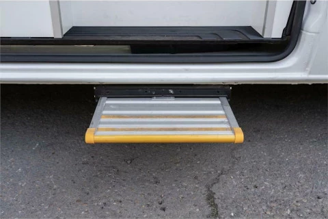 Mercedes-Benz Sprinter 906BB35