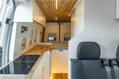 Mercedes-Benz Sprinter 906BB35