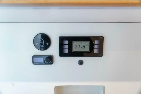 Mercedes-Benz Sprinter 906BB35