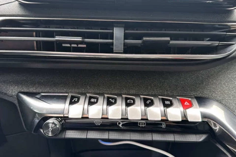 Peugeot 3008 PureTech 130 S&S Allure Pack 96 kW (130 CV)