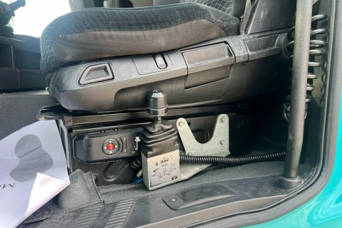 Mercedes-Benz Arocs 1845 LS