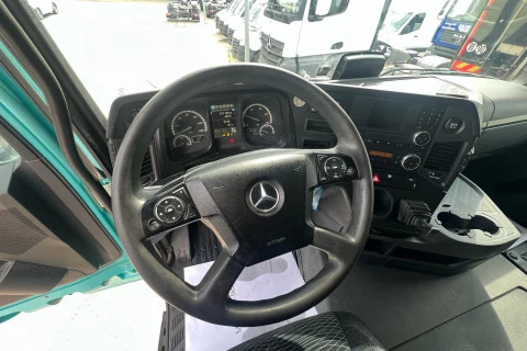 Mercedes-Benz Arocs 1845 LS