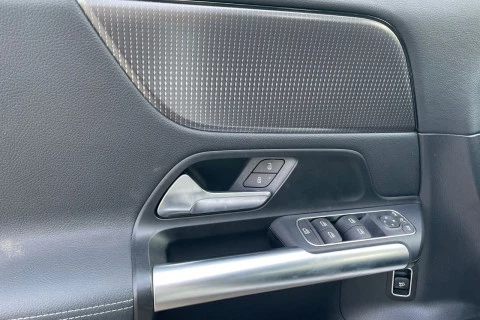 Mercedes-Benz GLA GLA 200 D