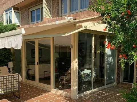 Cerramiento elevable DOMO 125 (Indalsu)