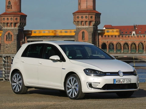 Volkswagen Golf GTE e-Power