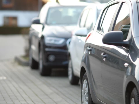 Descubre la variedad de coches urbanos en Yamovil