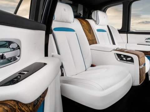 Rolls- Royce Cullinan
