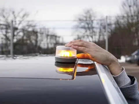 luz V-16 en tu coche de segunda mano