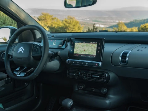 mazda-pantallaas-tactiles (3)