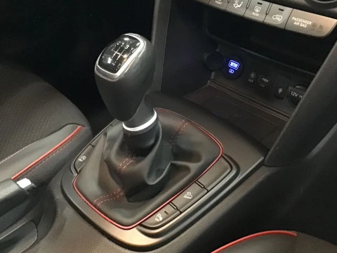 Hyundai Kona 1.0 TGDI Tecno Red 4X2