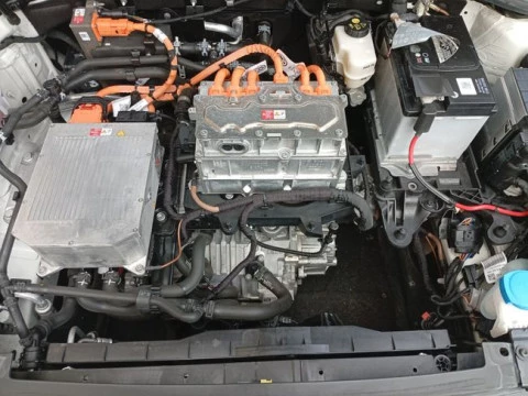 Volkswagen Golf e-Golf ePower 100 kW (136CV)