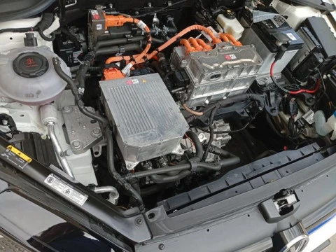 Volkswagen Golf e-Golf ePower 100 kW (136CV)