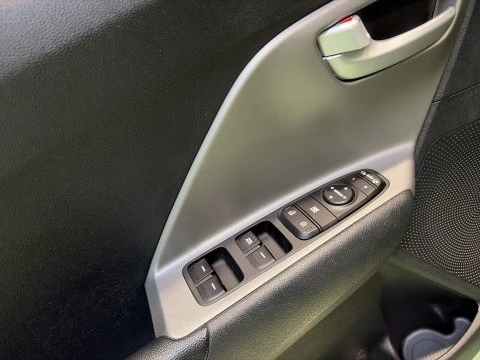 Kia Niro 1.6 GDi HEV Drive 104 kW (141 CV)