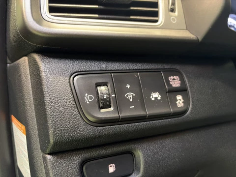 Kia Niro 1.6 GDi HEV Drive 104 kW (141 CV)