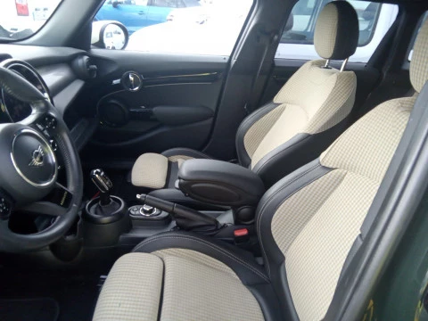 MINI COOPER 5 PUERTAS