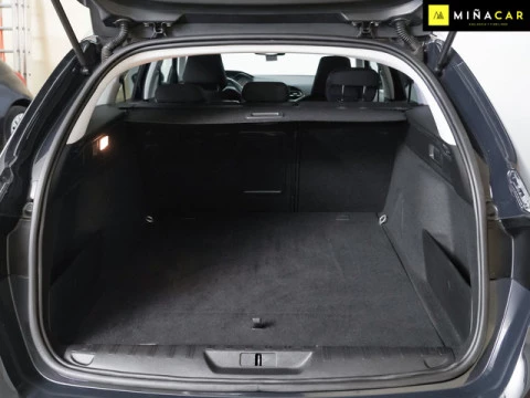 Peugeot 308 SW BlueHDI 130 Allure 96 kW (130 CV)