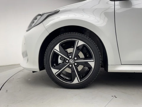 Toyota Yaris 1.5 130H Premiere Edition