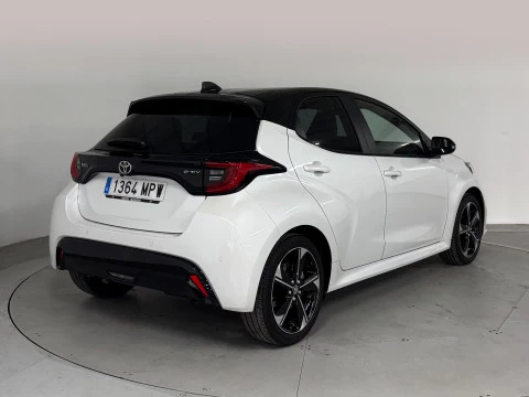 Toyota Yaris 1.5 130H Premiere Edition