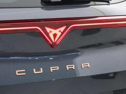 Cupra Formentor E-HYBRID DSG 204 5P