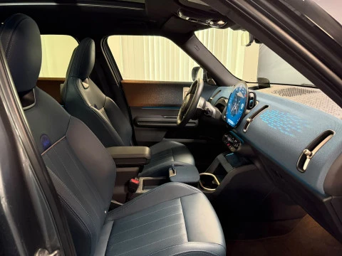 MINI Countryman D