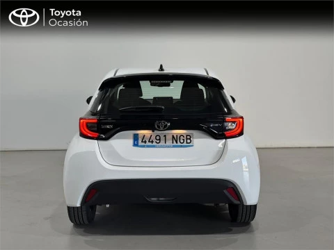 Toyota Yaris ACTIVE PLUS