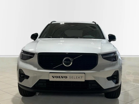 Volvo XC40 XC40 Plus, B3 Mild Hybrid, Gasolina, Dark