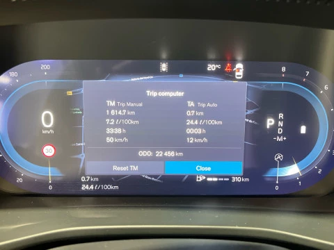 Volvo XC40 XC40 Plus, B3 Mild Hybrid, Gasolina, Dark