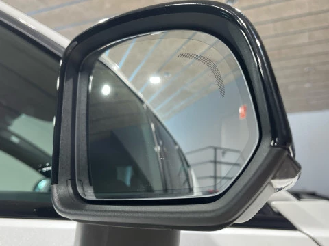 Volvo XC40 XC40 Plus, B3 Mild Hybrid, Gasolina, Dark