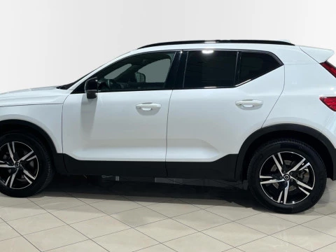 Volvo XC40 XC40 Plus, B3 Mild Hybrid, Gasolina, Dark