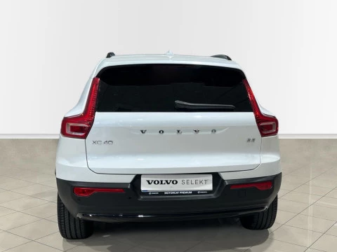 Volvo XC40 XC40 Plus, B3 Mild Hybrid, Gasolina, Dark