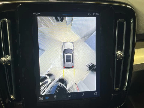 Volvo XC40 XC40 Plus, B3 Mild Hybrid, Gasolina, Dark