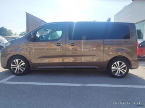 Peugeot Traveller Business VIP BlueHDi 110KW (150)Standard