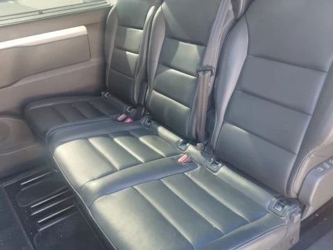 Peugeot Traveller Business VIP BlueHDi 110KW (150)Standard