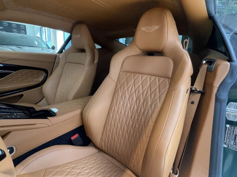 Aston Martin DB12 4.0 V8 Auto