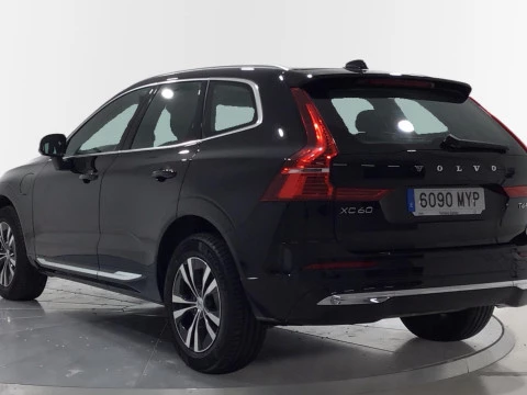Volvo XC60 2.0 T6 AWD Recharge Core Auto