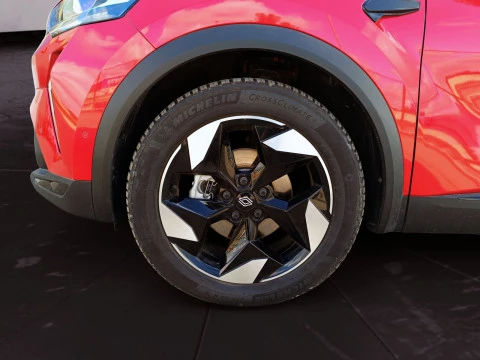 Renault Captur RENAULT CAPTUR TECHNO FULL HYBRID E-TECH 145