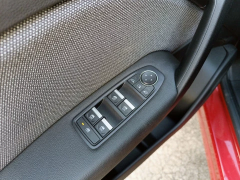 Renault Captur RENAULT CAPTUR TECHNO FULL HYBRID E-TECH 145
