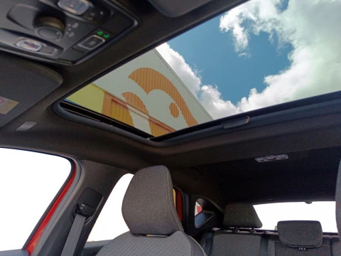 Renault Captur RENAULT CAPTUR TECHNO FULL HYBRID E-TECH 145